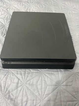 Consola Sony PS4 Negra (regalo mando)