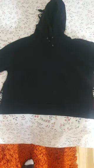 Sudadera Bershka capucha T/S