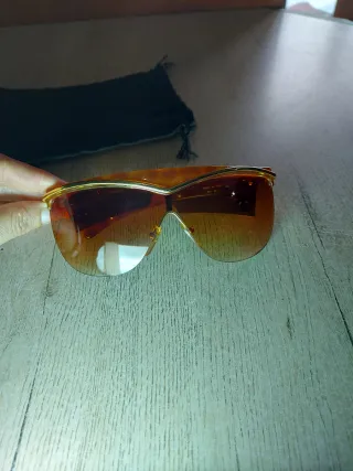 Gafas de sol Valentino vintage