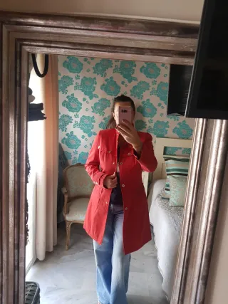 Gabardina Caramelo Roja