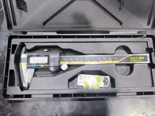 Calibre Mitutoyo 150mm ABSOLUTE DIGIMATIC 