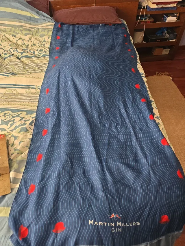 Pañuelo Martin Millers Gin