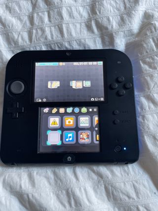 Nintendo 2DS Azul + Funda + 3 Juegos