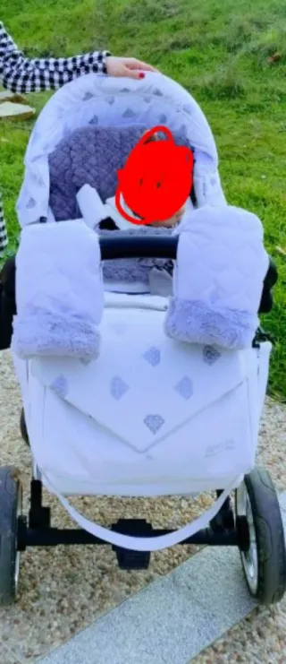 Trío, maxi,coche,capazo,silla, bolso y sombrilla