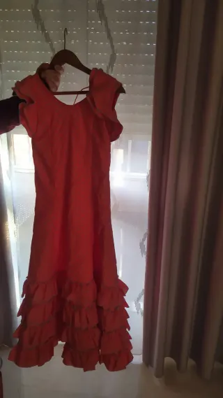 Traje de flamenca con volantes