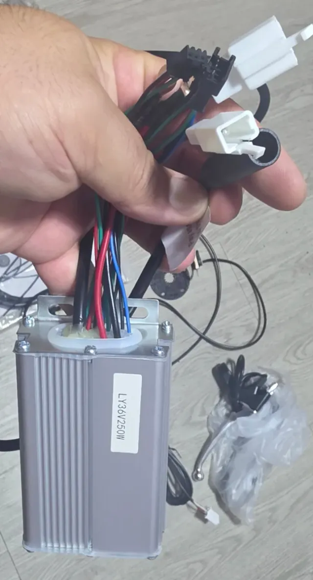 Controladora para bicicleta eléctrica