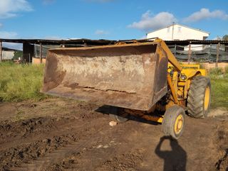 Tractor pala cargadora