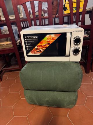 Microondas Jocel Blanco