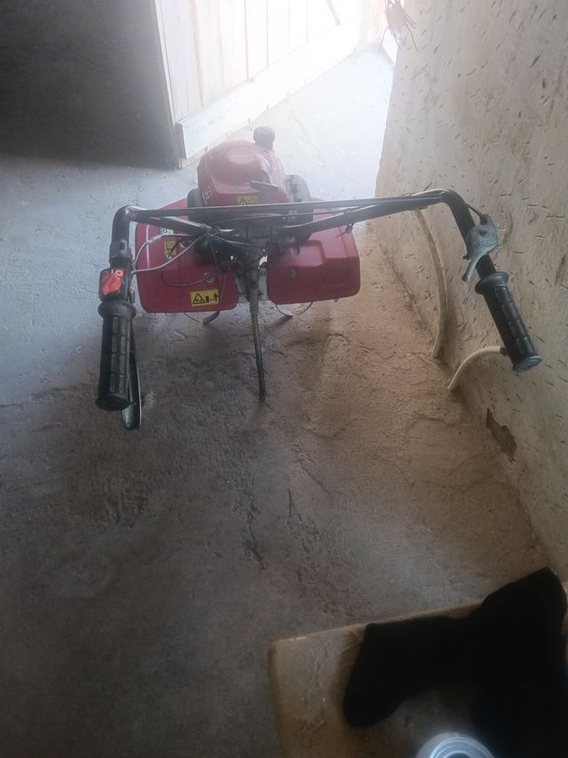 Motoazada Honda F220