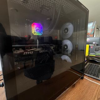 PC Gaming. 
Procesador: AMD Ryzen 9 7900