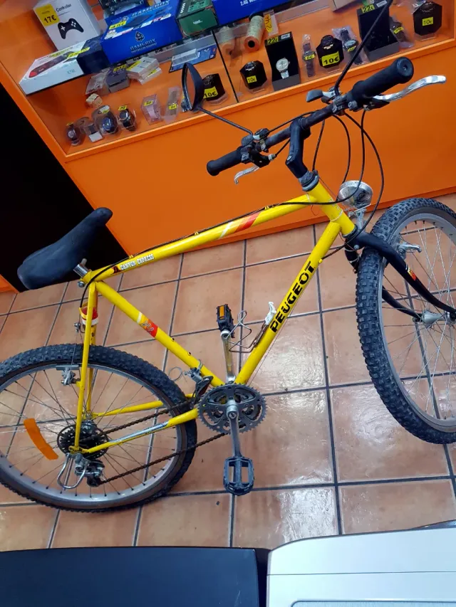 Bicicleta Peugeot Amarilla