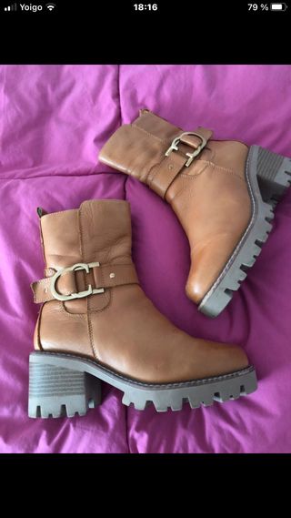 Botines de piel Carmela marrones