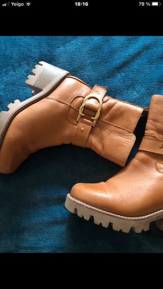 Botines de piel Carmela marrones