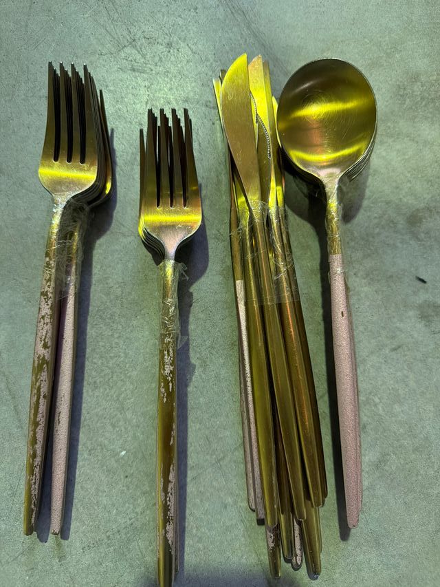 Set Cubiertos Acero Inoxidable Dorado y rosa