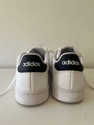 Zapatillas Adidas Advantage Blancas Talla 44