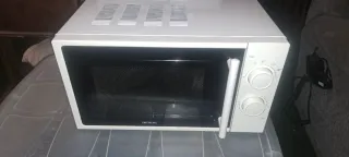 Microondas blanco