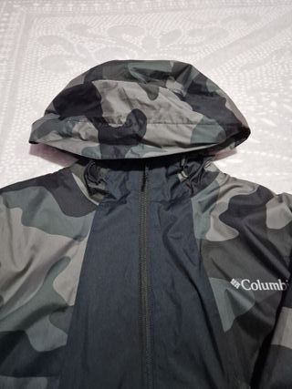 Chubasquero Columbia Camuflaje