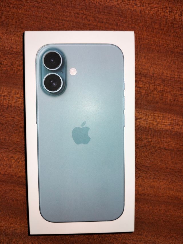 Caja iPhone 16