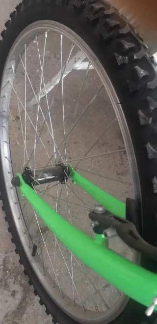 Bicicleta Unisex Mediana + Casco y Guantes