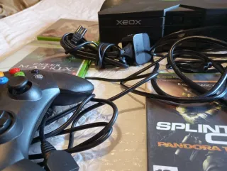 Xbox Clásica Negra + 5 Juegos