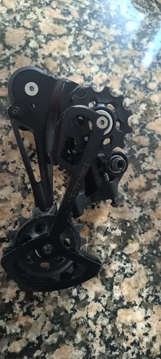 Desviador trasero SRAM