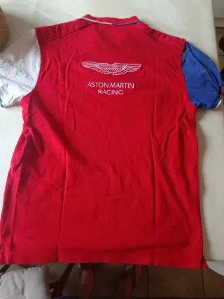 Polo Hackett Rojo Aston Martin Racing.Usado 