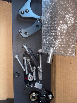 Amortiguador Dirección FXCNC M011