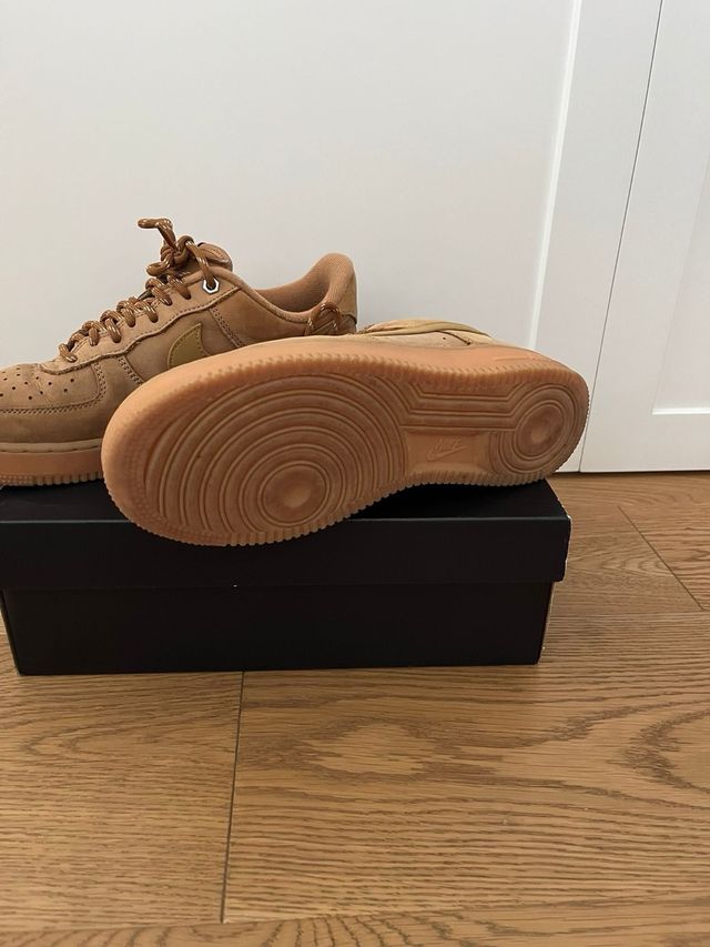 Nike Air Force 1 Marrones Talla 42