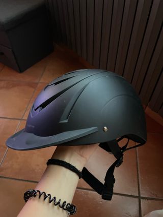 Casco de equitación negro