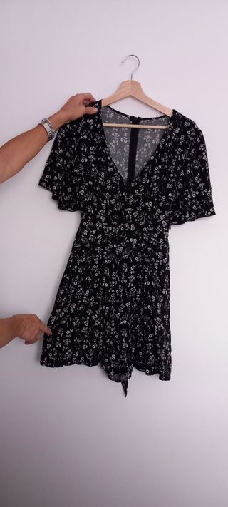 Vestido-pantalón corto floral manga corta