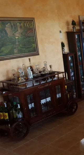 Carrello da bar. Vetro e legno