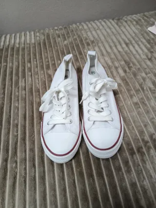 Zapatillas casuales blancas talla 38 