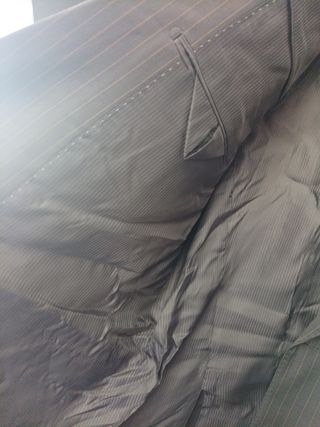 Traje de caballero gris claro raya diplomática 