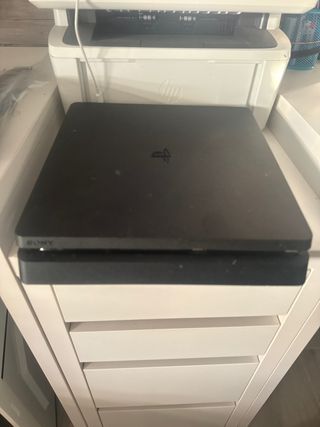 Consola Sony PS4 Negra