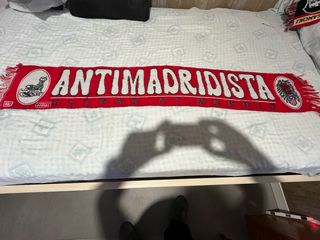 Bufanda Antrimadridista Roja y Blanca