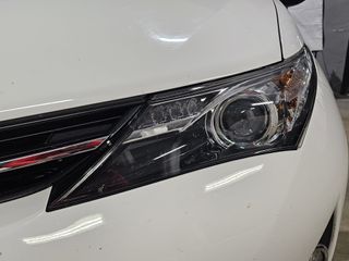 TOYOTA Auris Hybrid Advance