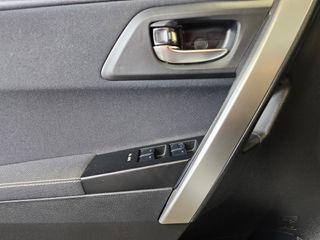 TOYOTA Auris Hybrid Advance