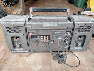 Superscope CRS-3504 Radio Cassette Plata