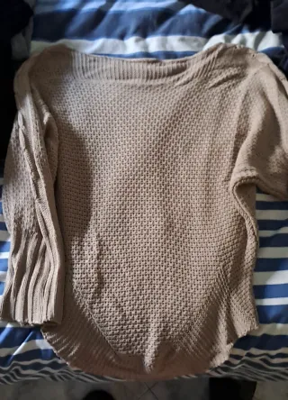 Lote de jerséis y camisetas