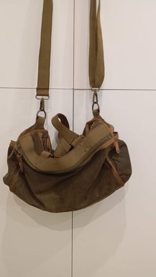 Bolso tipo macuto verde militar