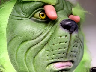 Máscara realista El Grinch látex