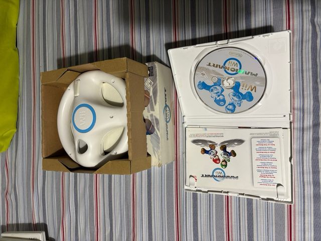Mario Kart Wii + Volante Nintendo Wii