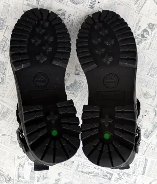 Stivaletti Timberland Neri con Fibbia