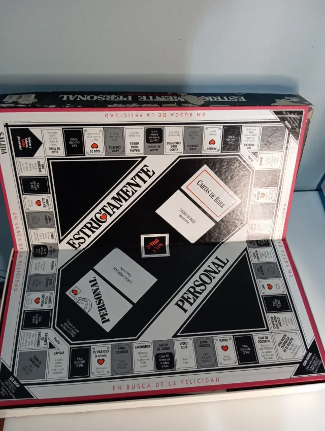 Juego de mesa Estrictamente Personal