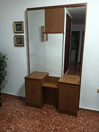 Mueble recibidor madera y cristal
