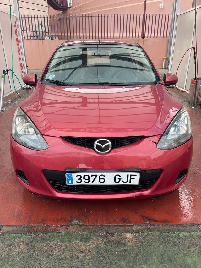 Mazda 2 2012