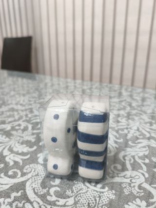 Set Salero y Pimentero Cerámica Azul y Blanco