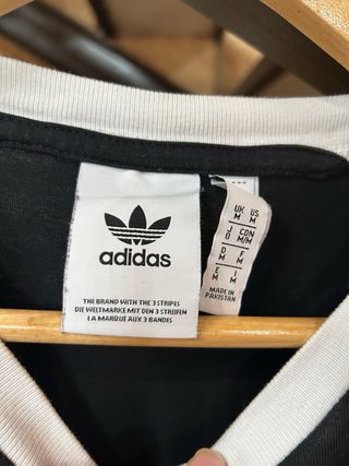 Camiseta Adidas Originals Negra
