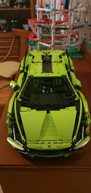 Modello di auto sportiva Lego Green