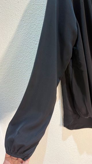 Blusa Negra Elegante Cruzada Talla Única